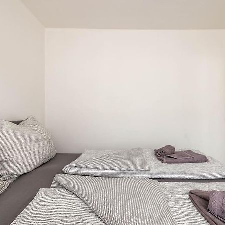 Cozy Renovated Apartment Close To Schoenbrunn Palace เวียนนา ภายนอก รูปภาพ